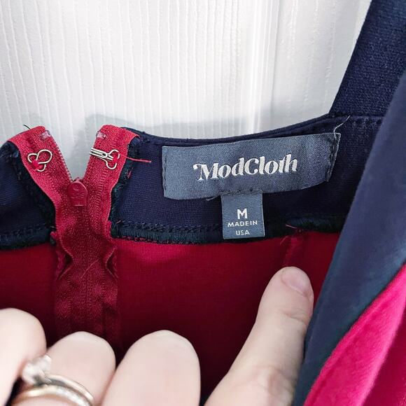 ModCloth Ponte Knit Pencil Dress - Picture 3 of 6